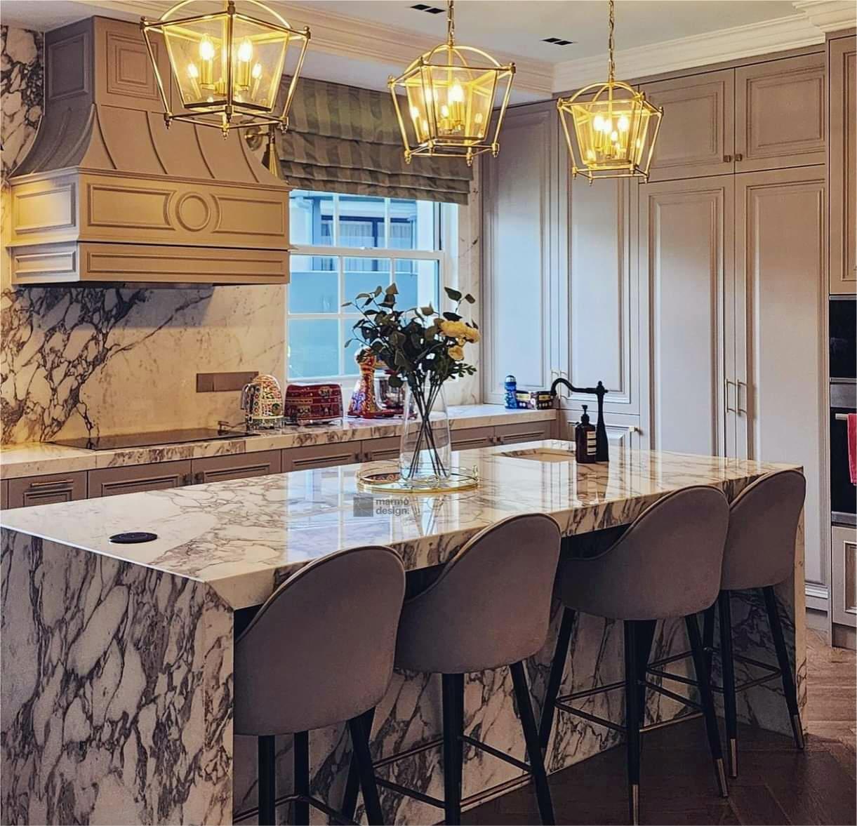 Arabescato White kitchen island, back splash and counter top